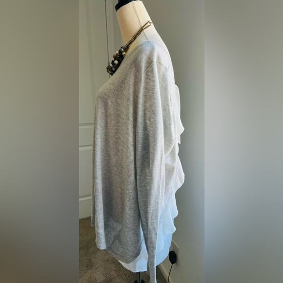 NWT TORRID Chiffon Ruffled Back Sweater Off White & Gray Split Back Bow Size 1X - Picture 3 of 9